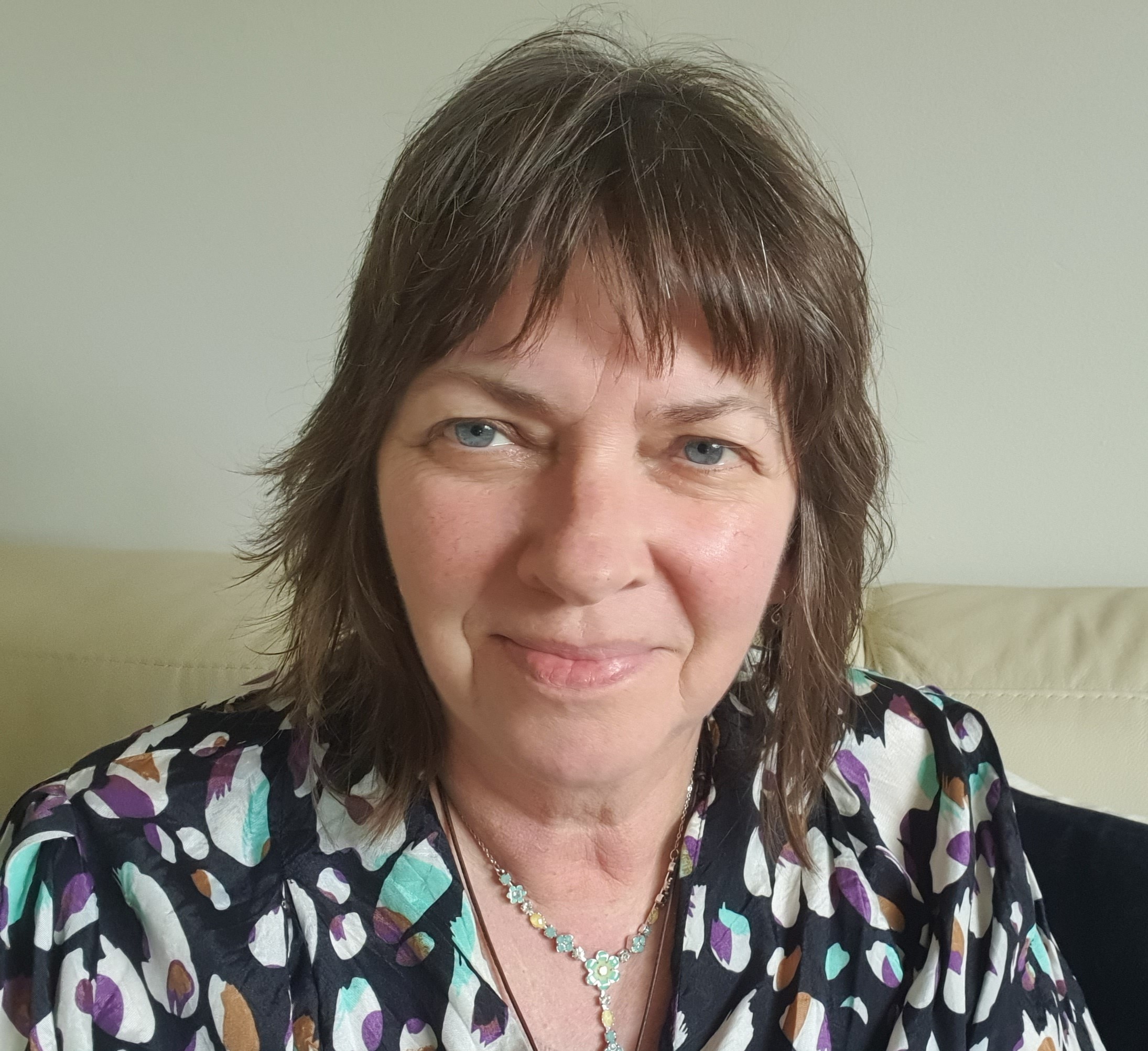 Lucinda Wells, Connecting to Brilliance